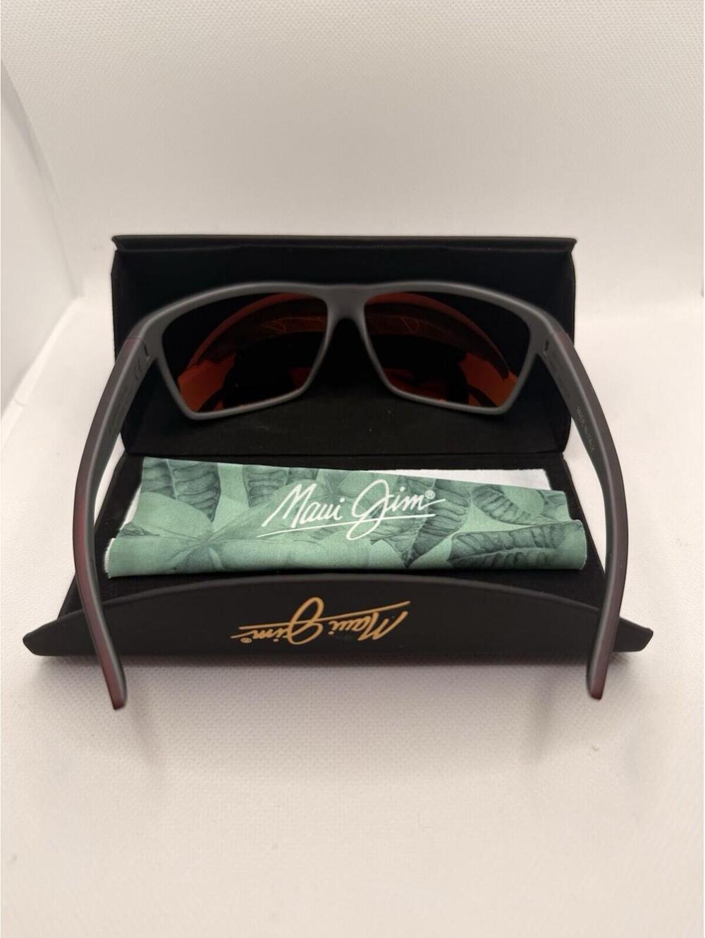 Maui Jim The Flats Sunglasses MI839-07C Dark Grey/Red Sunglasses W/ Case & Cloth
